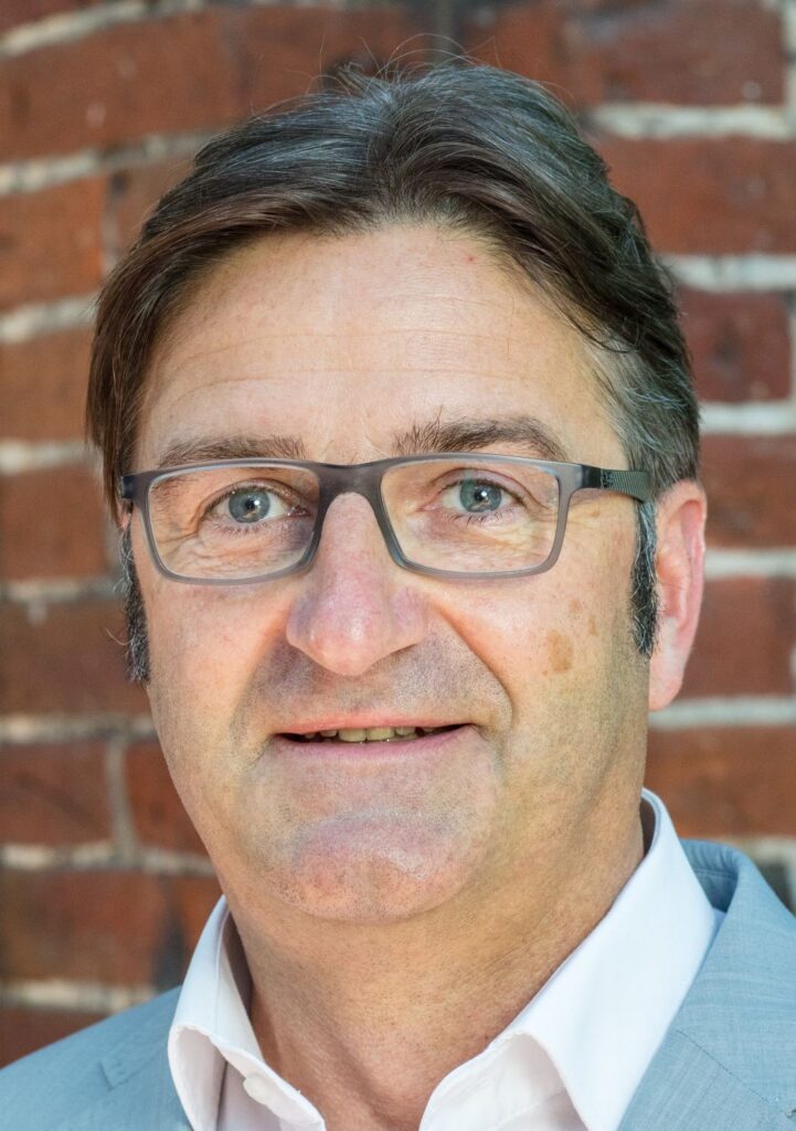 Das Bild zeigt ein Profilbild von Prof. Dr. med. Albrecht Lommatzsch